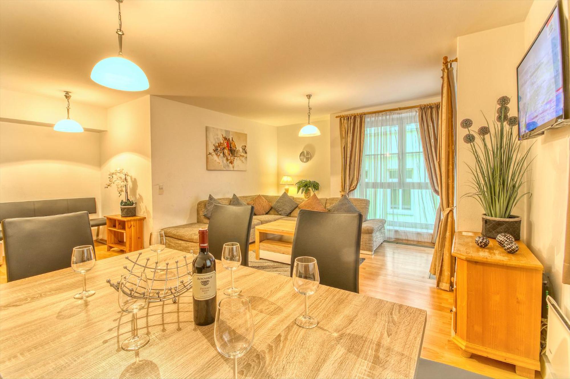 Zeller City Apt Aydin - By Alpen Apartments เซลล์อัมเซ ภายนอก รูปภาพ
