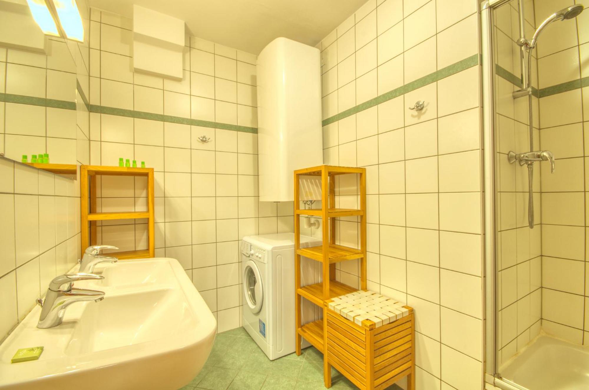 Zeller City Apt Aydin - By Alpen Apartments เซลล์อัมเซ ภายนอก รูปภาพ